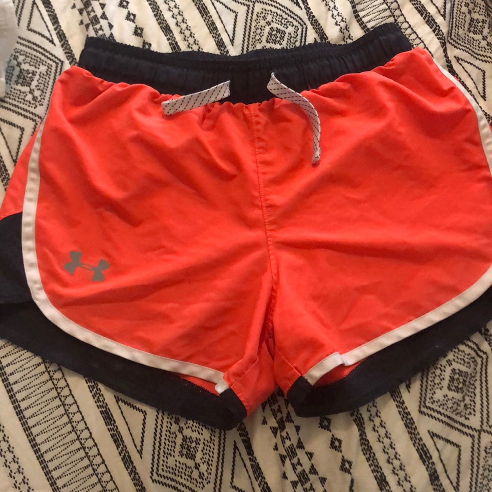 Girl’s size medium Under Armour shorts